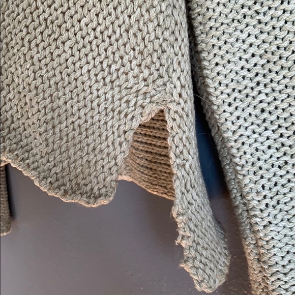 Sweater - Picture 3 of 3